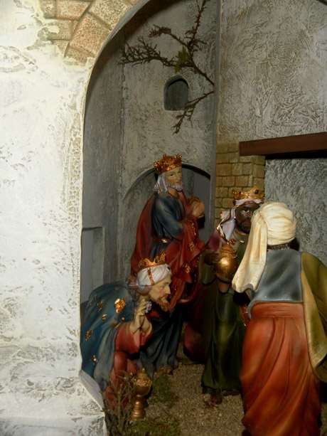 Los reyes saliendo de la ciudad