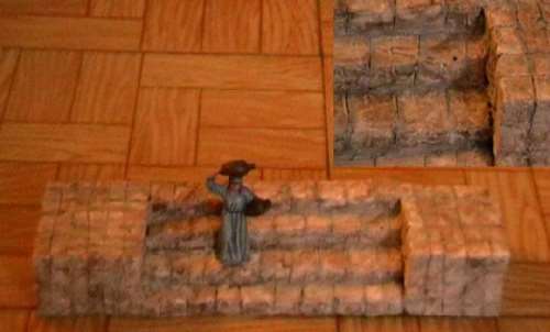 escaleras de la fuente de maría. siento no haber detallado su construccion.
porex extruido a base de serrucho, con escayola y aguaplast a 50%. pintado con nogalina. veladuras grises